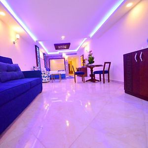 Golden Triple Room